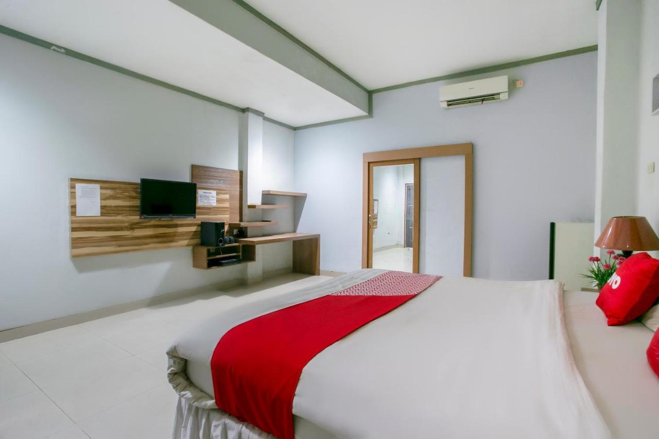 Oyo 3031 Hotel Regenerasi Banjarmasin  Exterior photo